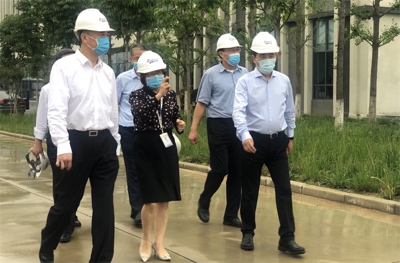 陜西省省長劉國中、西安市市長李明遠一行調研高陵藍曉產業園