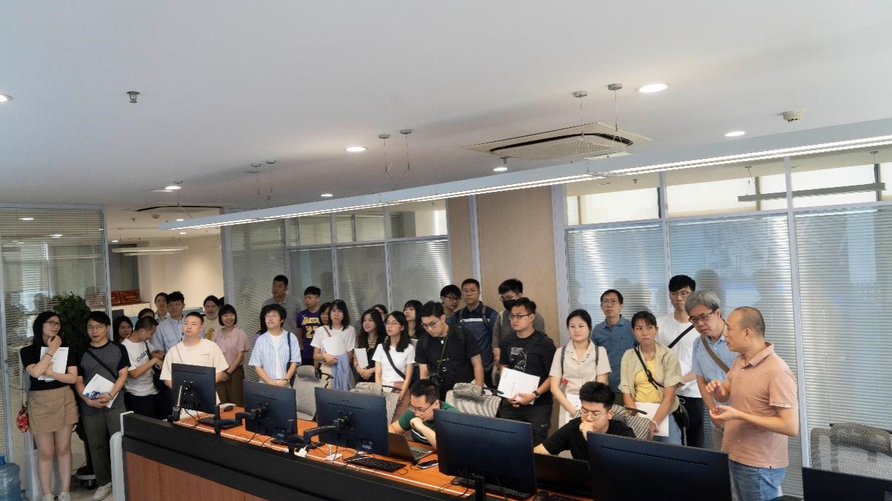 澳門歷史教師國情研修班蒞臨藍曉科技參觀考察